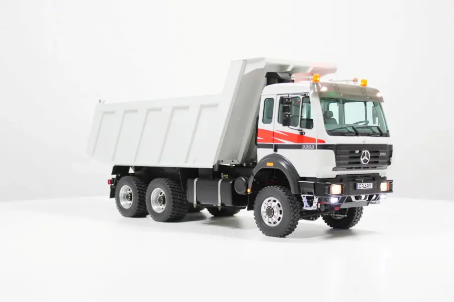 Mercedes SK 3-axle rear tipper 6x4